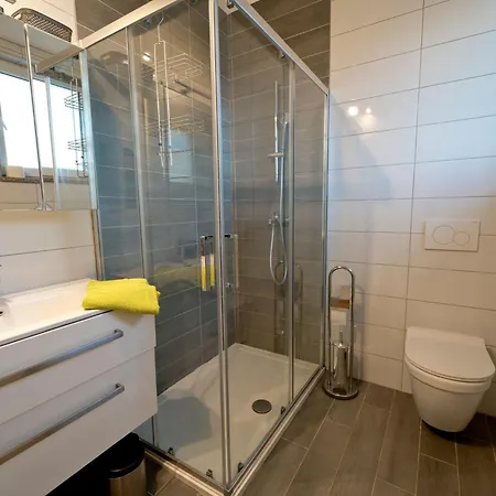 Luka Mit Pool- Gelegen In By Interhome פולה
